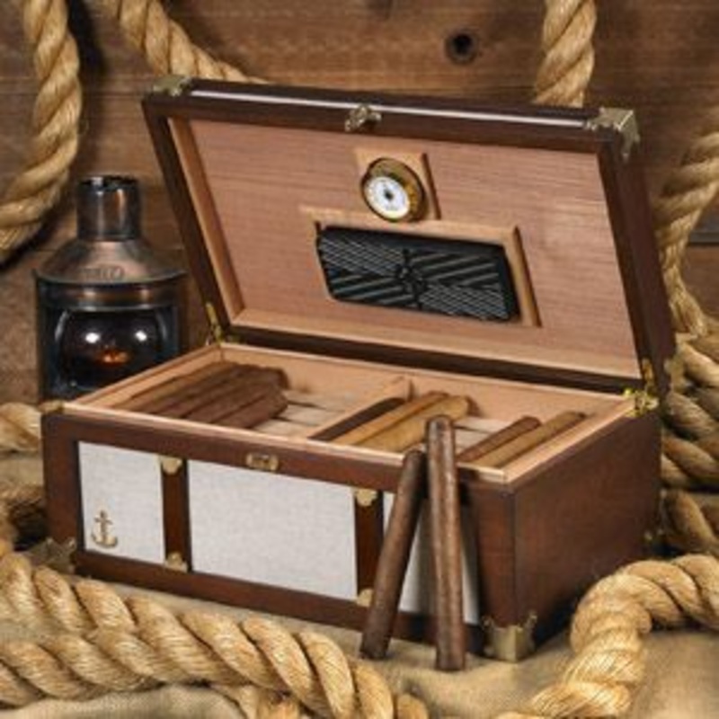 200 CT HUMIDOR – San Tropez CHERRY FINISH Linen on Exterior, 2 handles